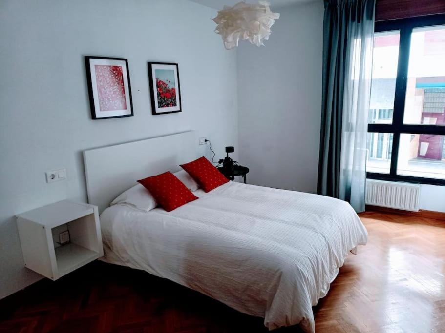 Apartamento Entre Estaciones * Oviedo
